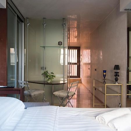 Youhosty - Duomo Studio Apartment Мілан Екстер'єр фото